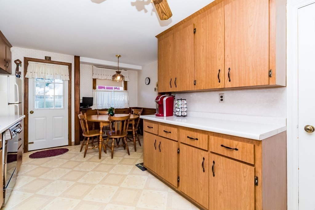 73 Canterbury Road Waltham, MA 02453 - Photo 9 of 34 Gallery Image 9