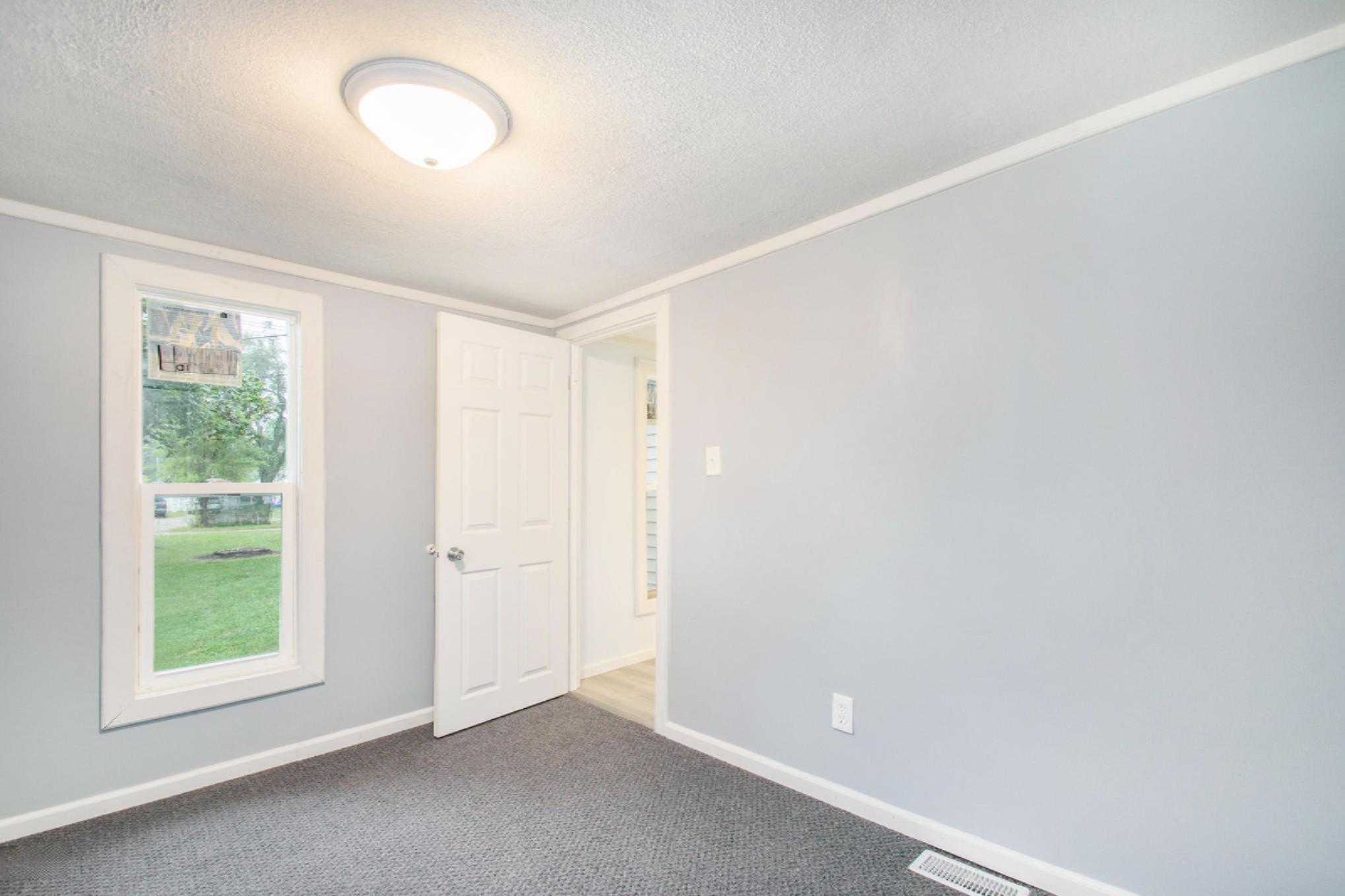 1109 7th Street Three Rivers, MI 49093 - Photo 14 of 20 DSC_0021