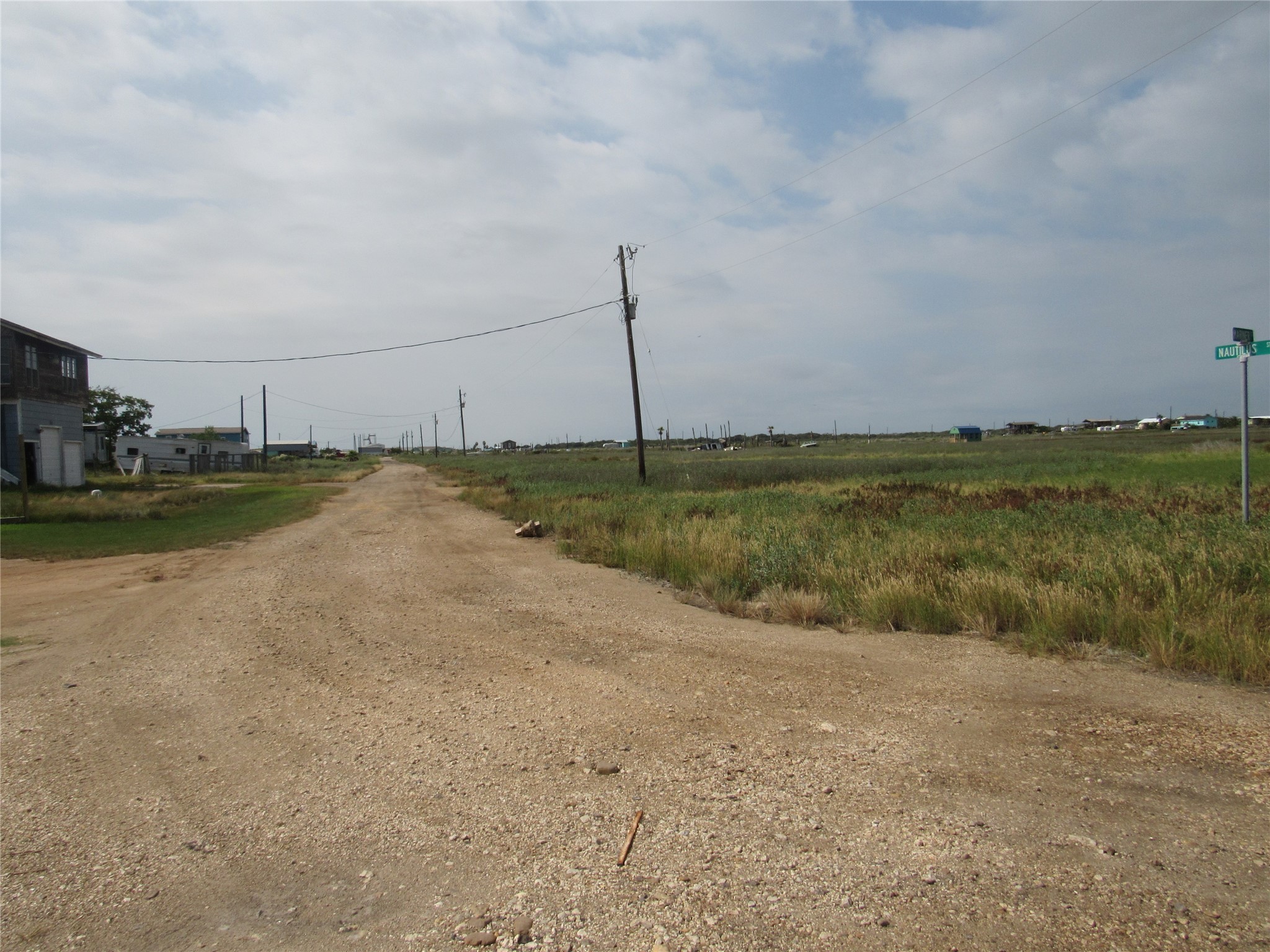 294 Nautilus Street Sargent, TX 77414 - Photo 2 of 4