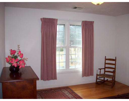 47 Straits Road Hatfield, MA 01038 - Photo 9 of 14 Gallery Image 9
