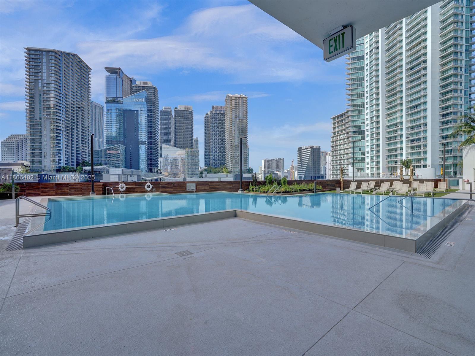 350 South Miami Avenue, Unit 2611 Miami, FL 33130 - Photo 15 of 34 a view of a city with tall buildings
