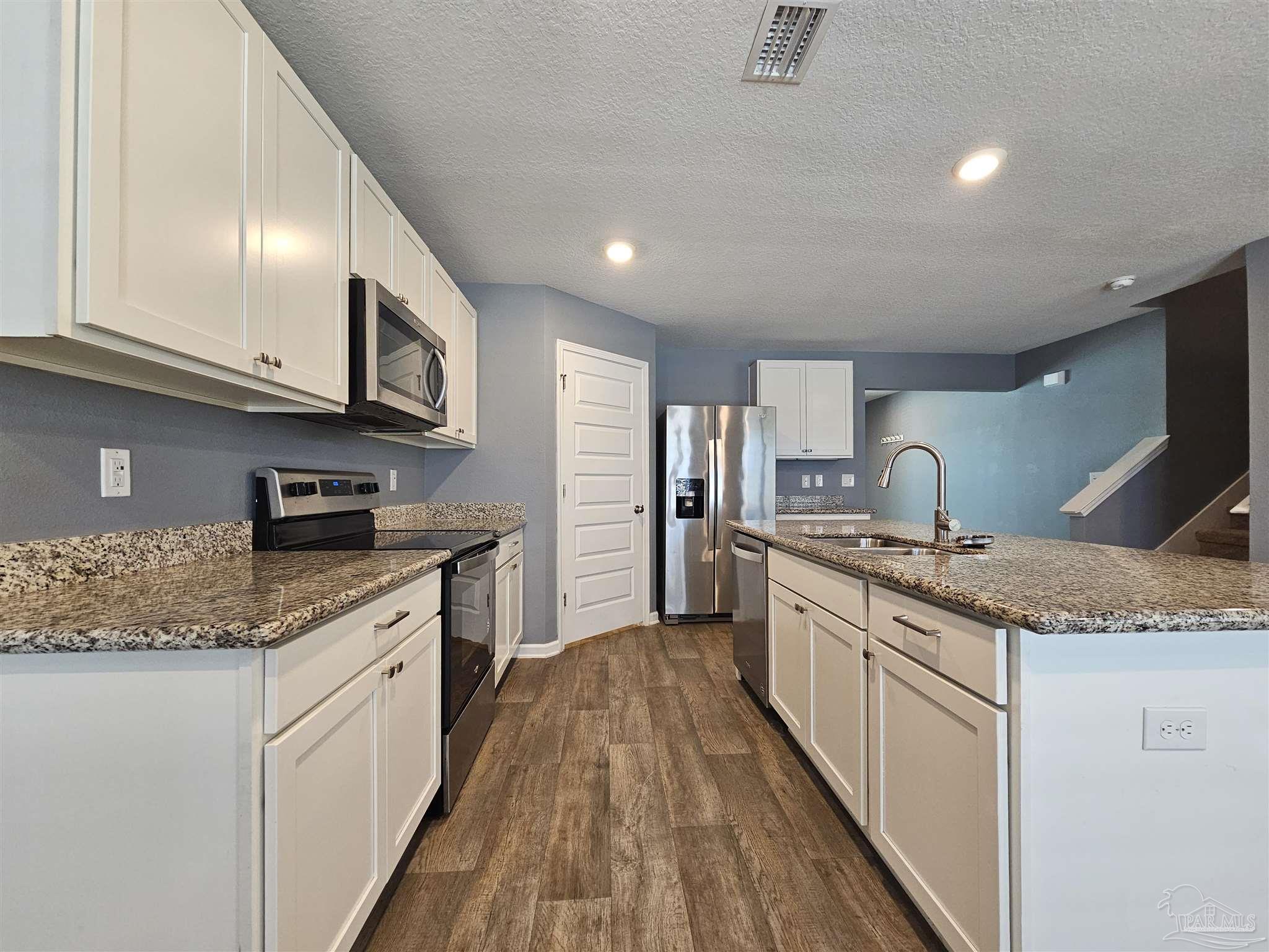 5426 Merlin Way Milton, FL 32583 - Photo 9 of 40