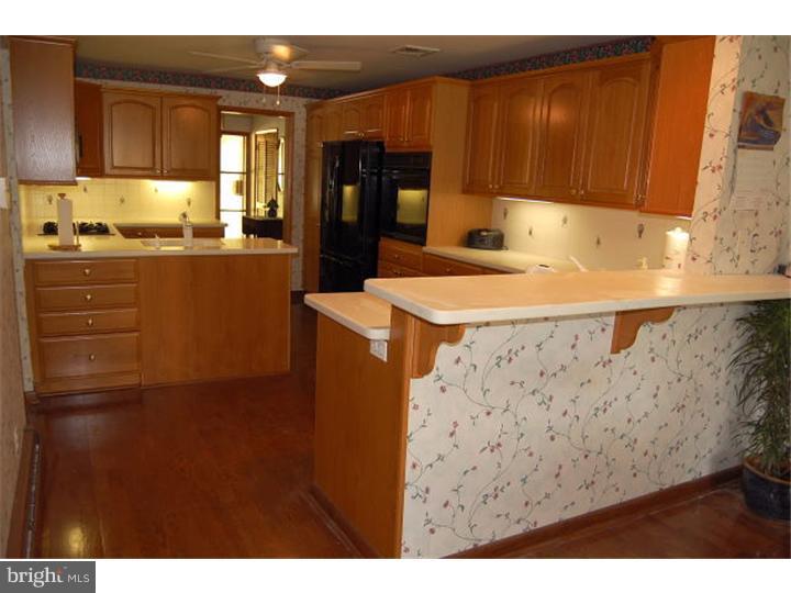 6318 East Valley Green Road Flourtown, PA 19031 - Photo 7 of 24 Kitchen