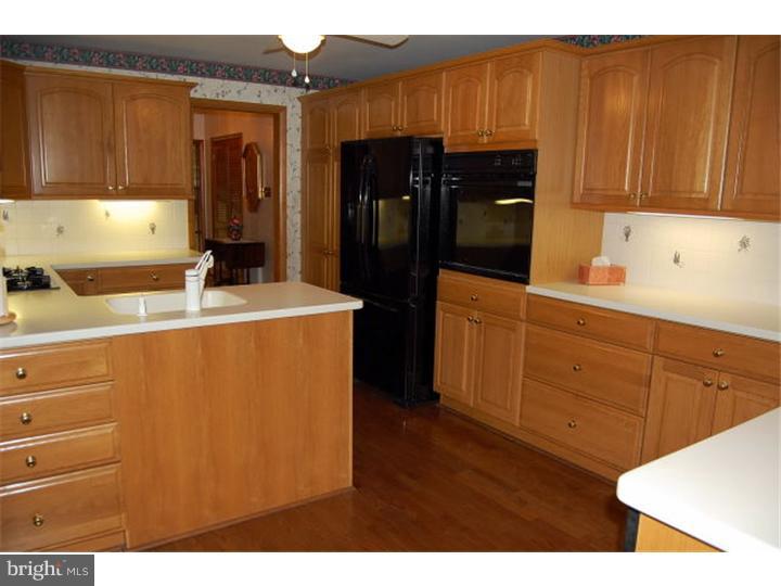 6318 East Valley Green Road Flourtown, PA 19031 - Photo 8 of 24 Kitchen