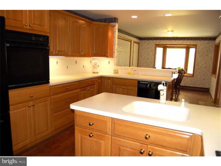 6318 East Valley Green Road Flourtown, PA 19031 - Photo 9 of 24 Kitchen