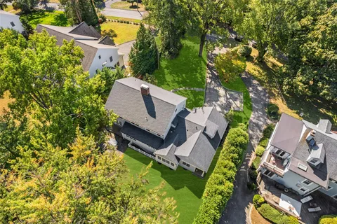 $1,895,000 | 9 Dickel Road, Scarsdale, NY 10583