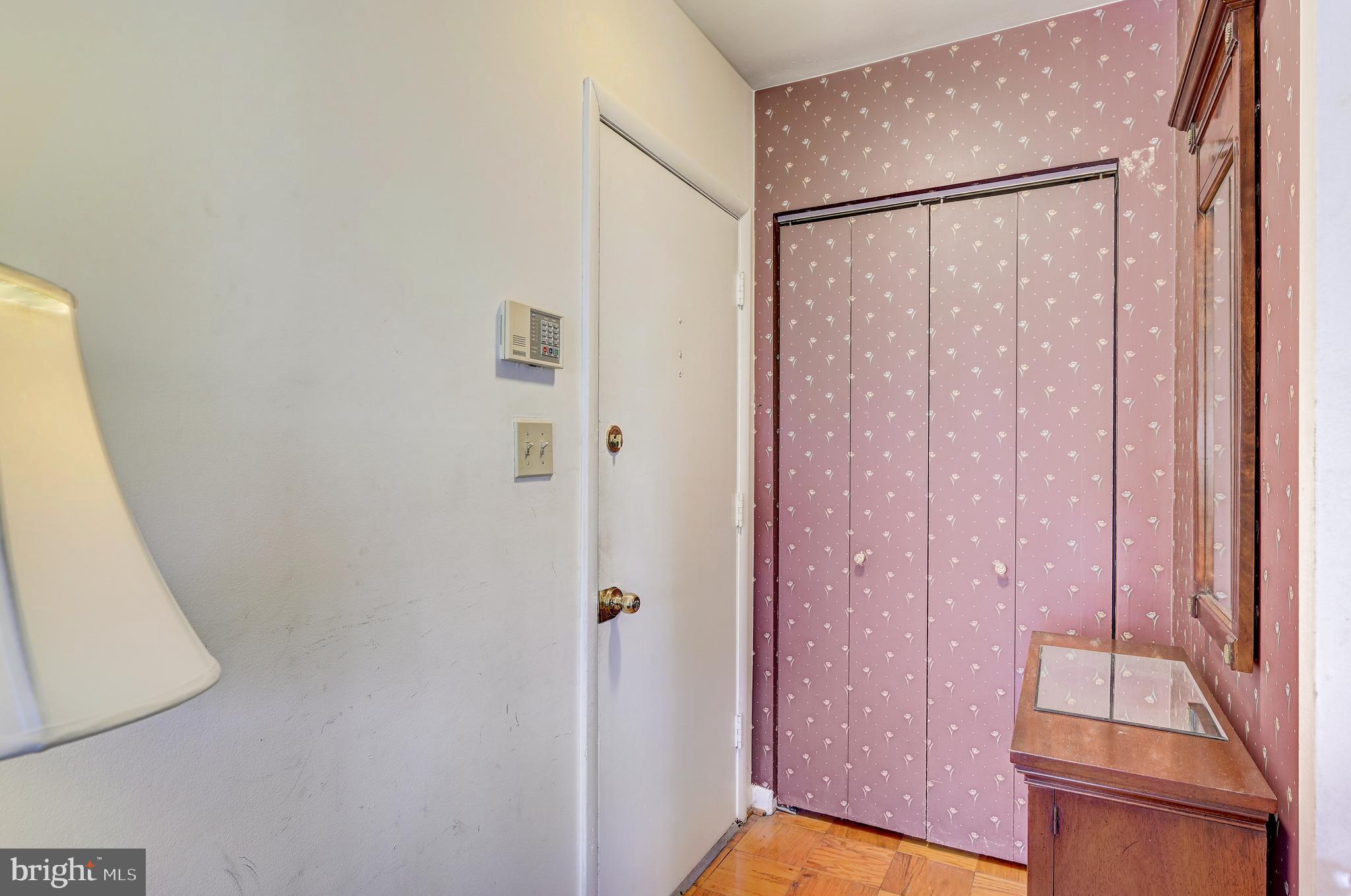 16 Cross Keys Road, Unit 16A Baltimore, MD 21210 - Photo 3 of 27 Entrance