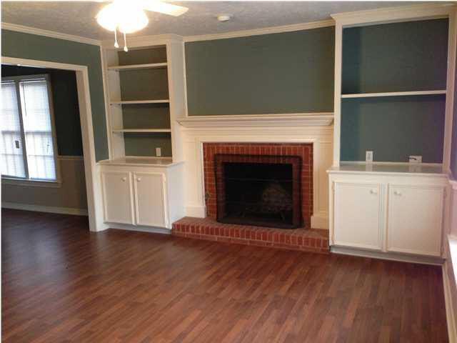 40 Northtown Road, Unit B Jackson, MS 39211 - Photo 2 of 7 Great room