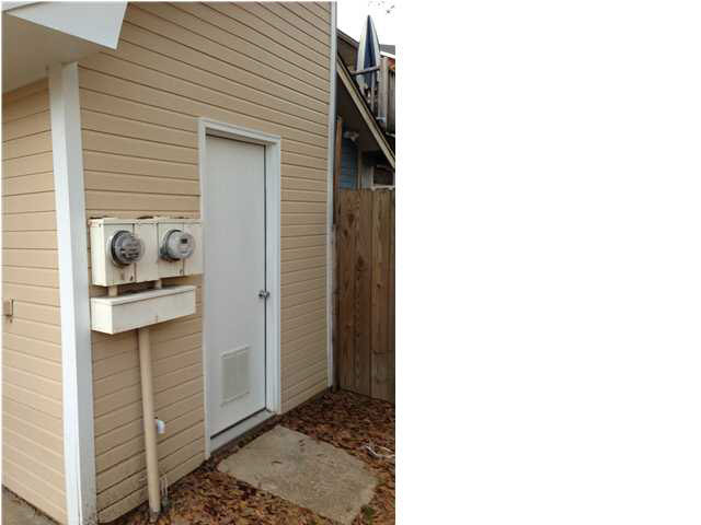 40 Northtown Road, Unit B Jackson, MS 39211 - Photo 7 of 7 Outside storage room