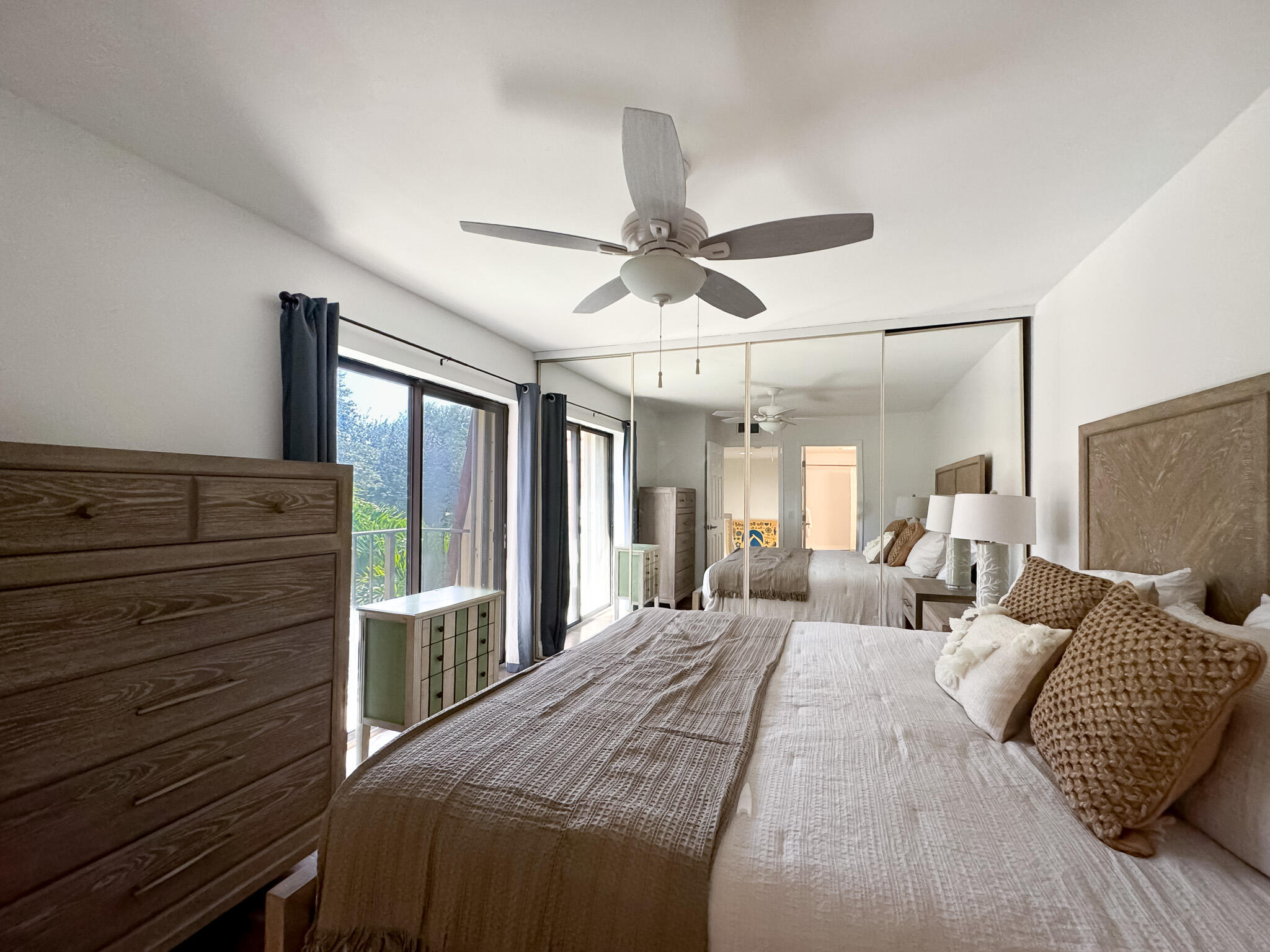 2821 28th Court Jupiter, FL 33477 - Photo 13 of 29 IMG_3209