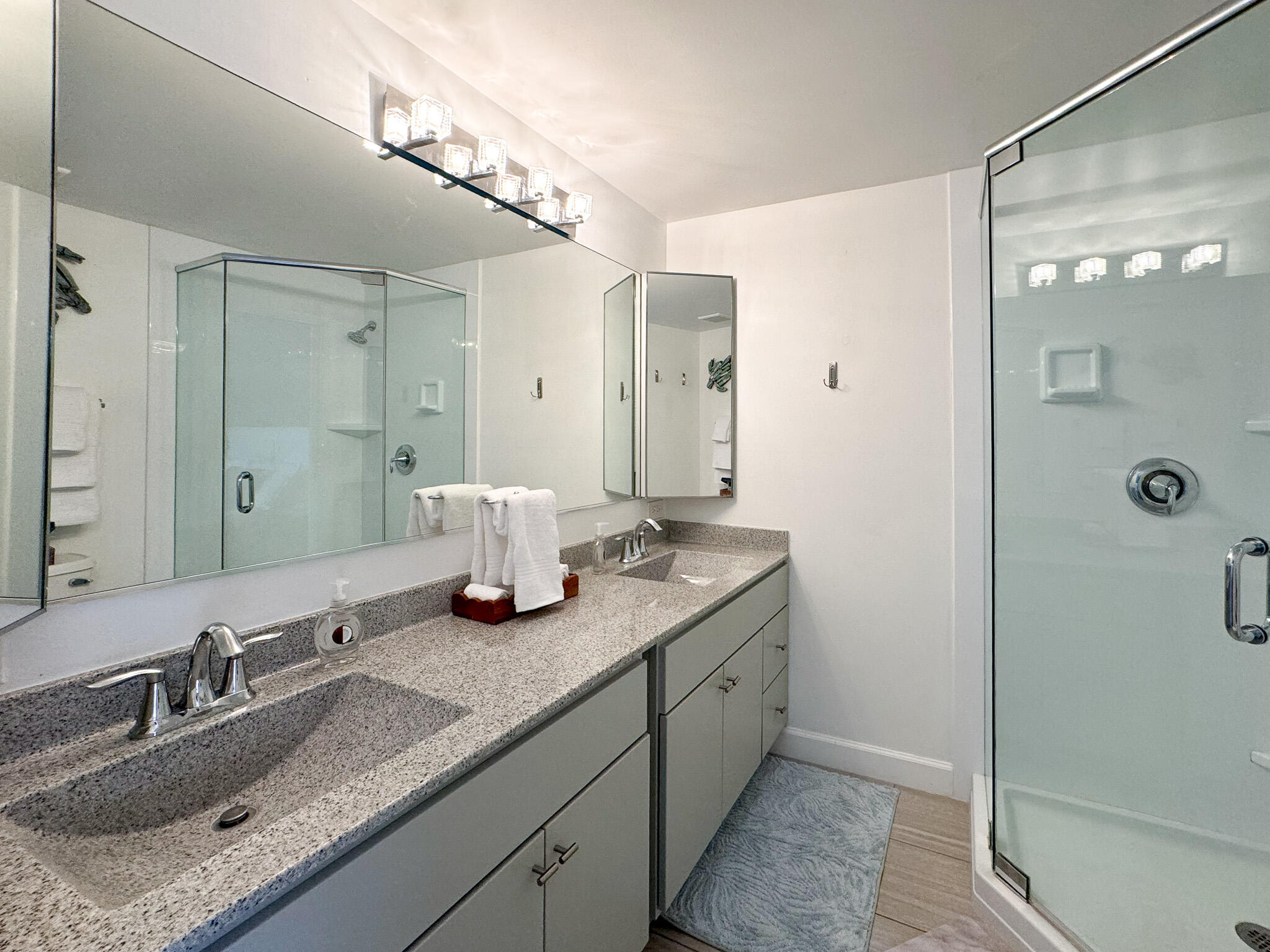 2821 28th Court Jupiter, FL 33477 - Photo 19 of 29 IMG_3217