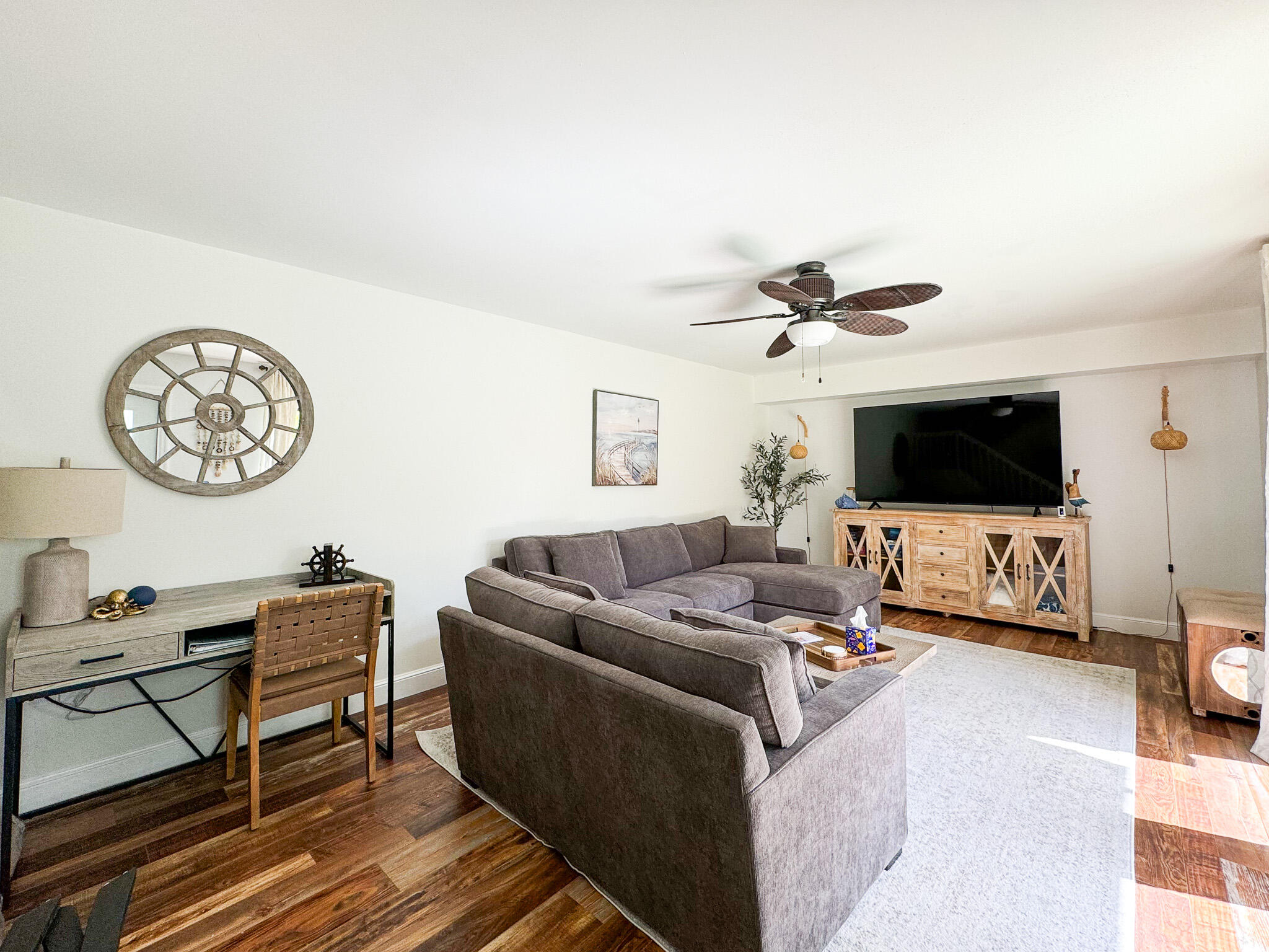 2821 28th Court Jupiter, FL 33477 - Photo 2 of 29 IMG_3195