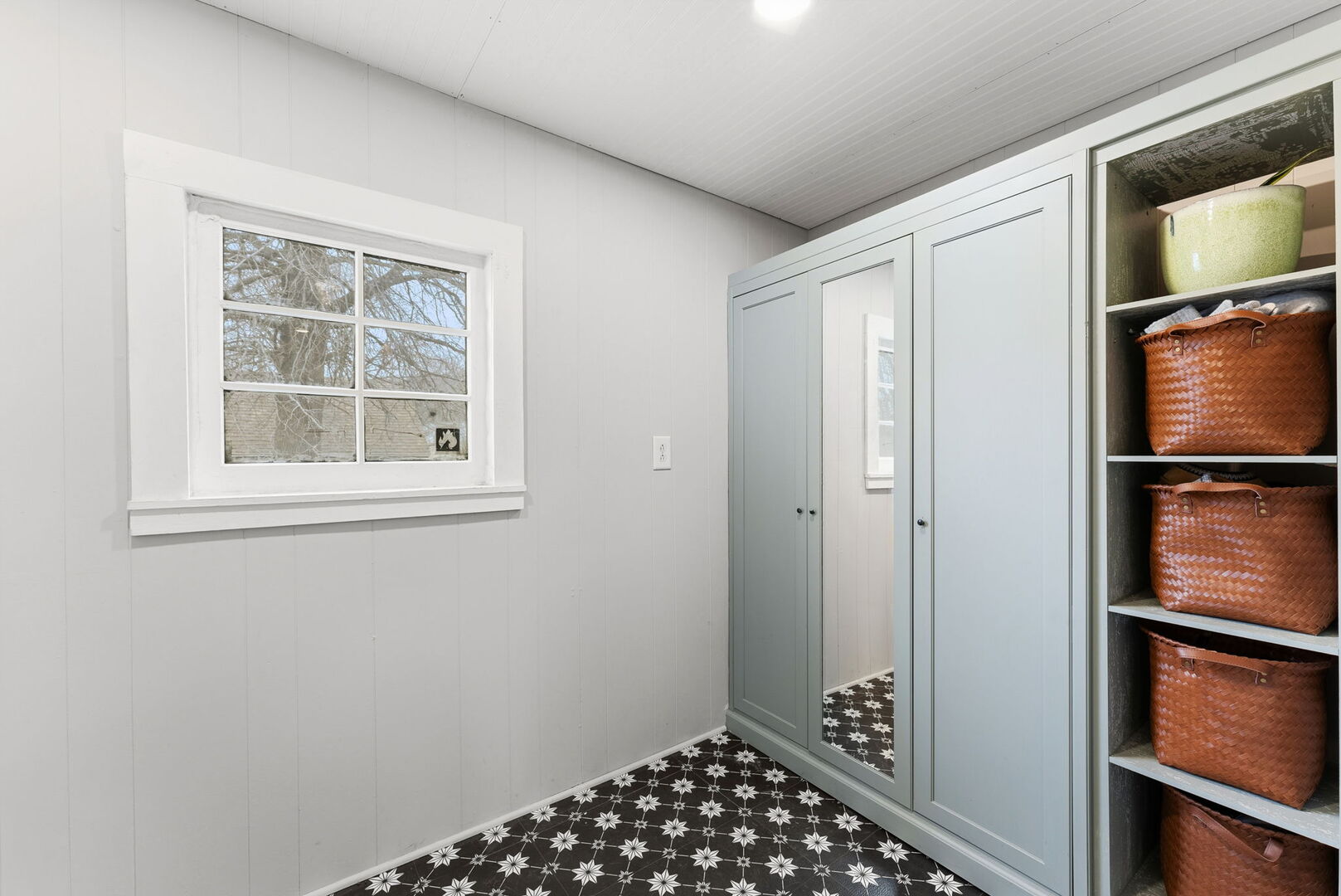 606 Indian Road Davenport, IA 52802 - Photo 15 of 30