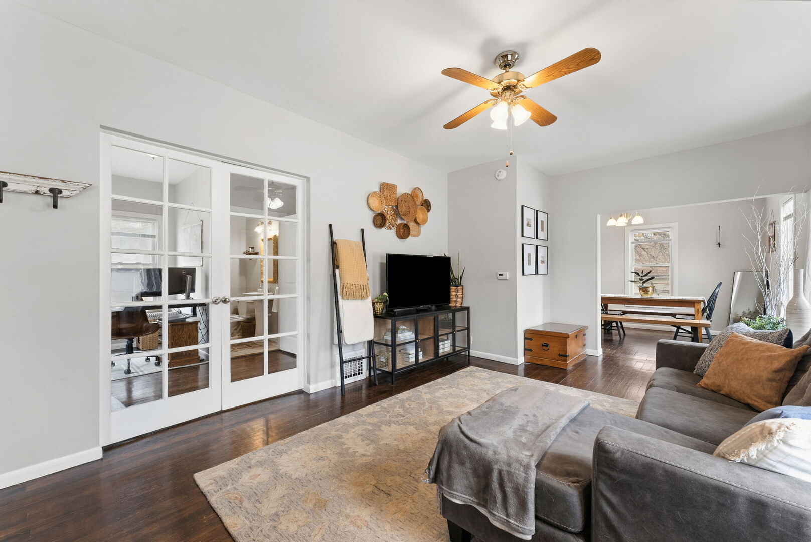 606 Indian Road Davenport, IA 52802 - Photo 5 of 30