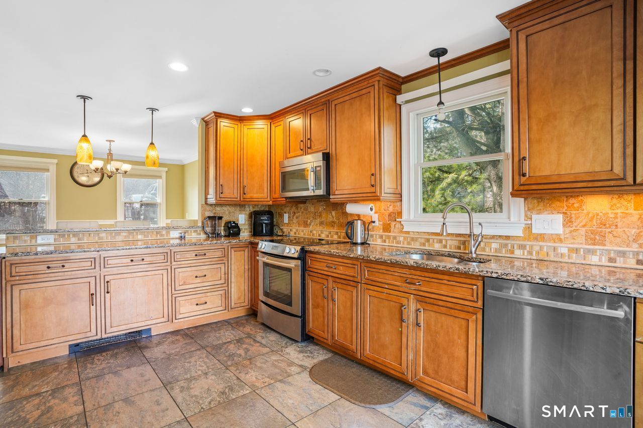 97 Coram Road Shelton, CT 06484 - Photo 14 of 40