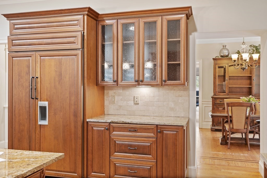 6 Abbott Lane Bedford, MA 01730 - Photo 15 of 41