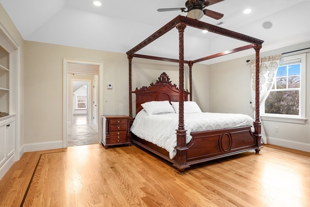 6 Abbott Lane Bedford, MA 01730 - Photo 23 of 41