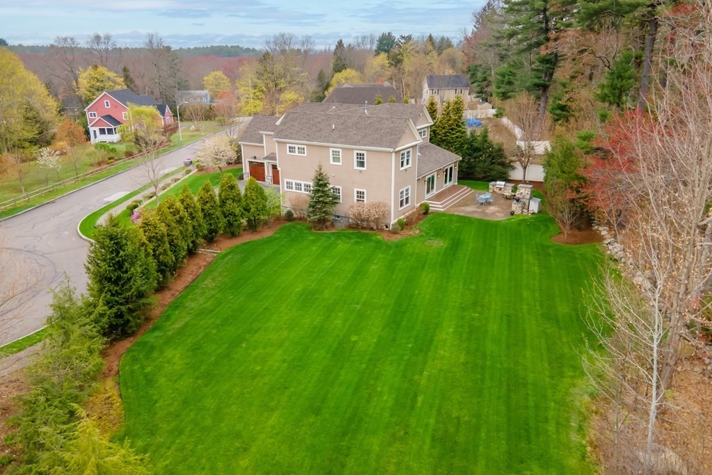 6 Abbott Lane Bedford, MA 01730 - Photo 37 of 41