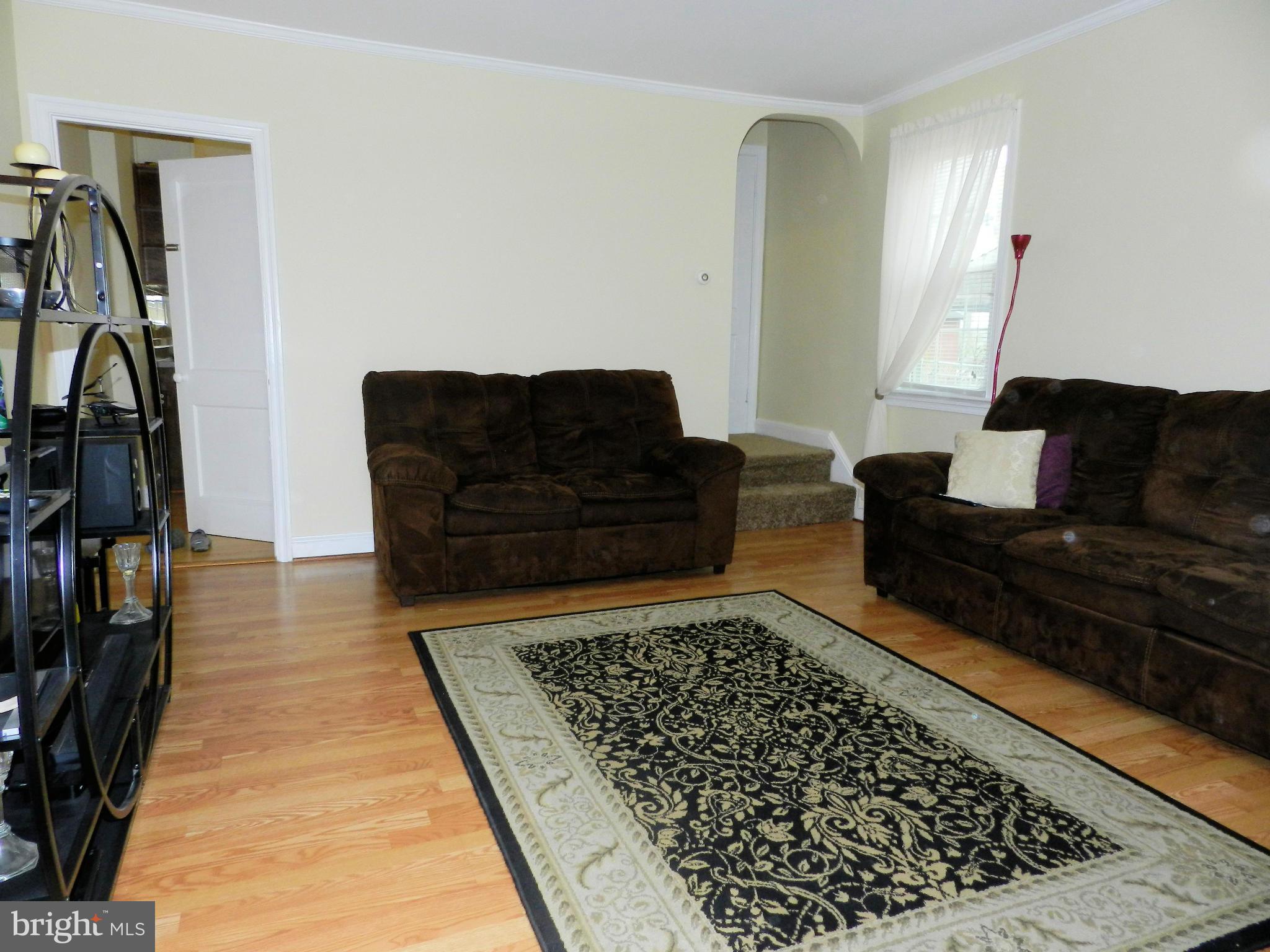 8334 Oakleigh Road Baltimore, MD 21234 - Photo 16 of 25 Living Room