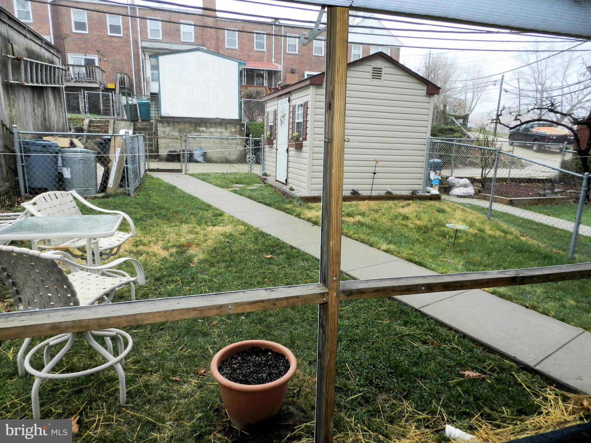8334 Oakleigh Road Baltimore, MD 21234 - Photo 4 of 25 Exterior (Rear)