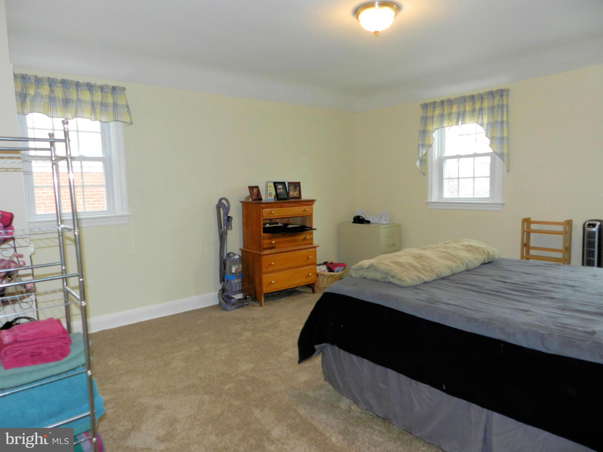 8334 Oakleigh Road Baltimore, MD 21234 - Photo 9 of 25 Bedroom (Master)
