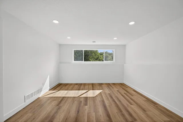 $349,900 | 65302 145th Avenue, Wabasha, MN 55981