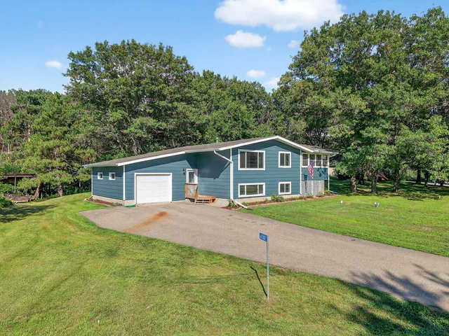 $349,900 | 65302 145th Avenue, Wabasha, MN 55981