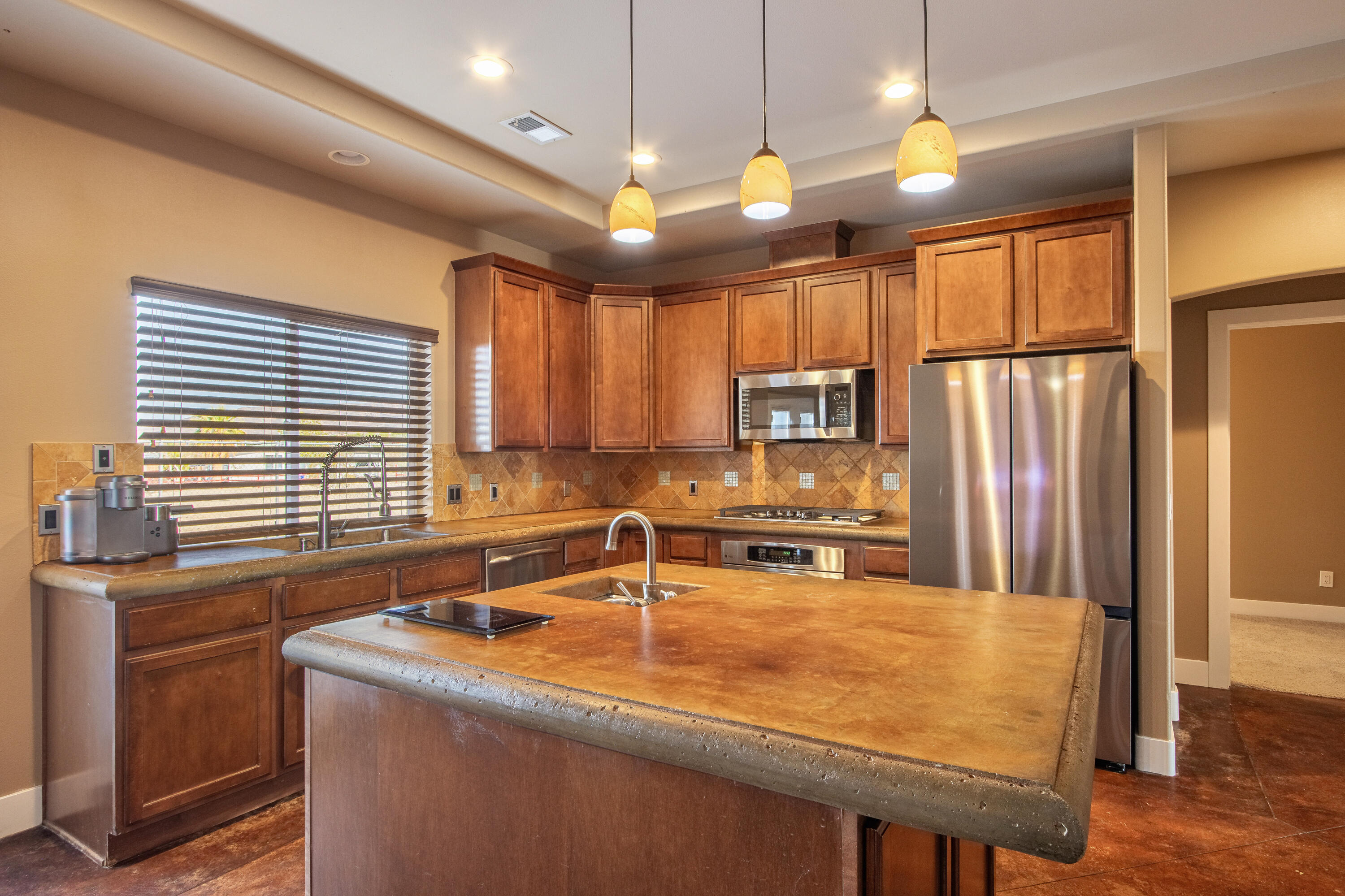 7225 Adobe Road Twentynine Palms, CA 92277 - Photo 13 of 78 17-Kitchen