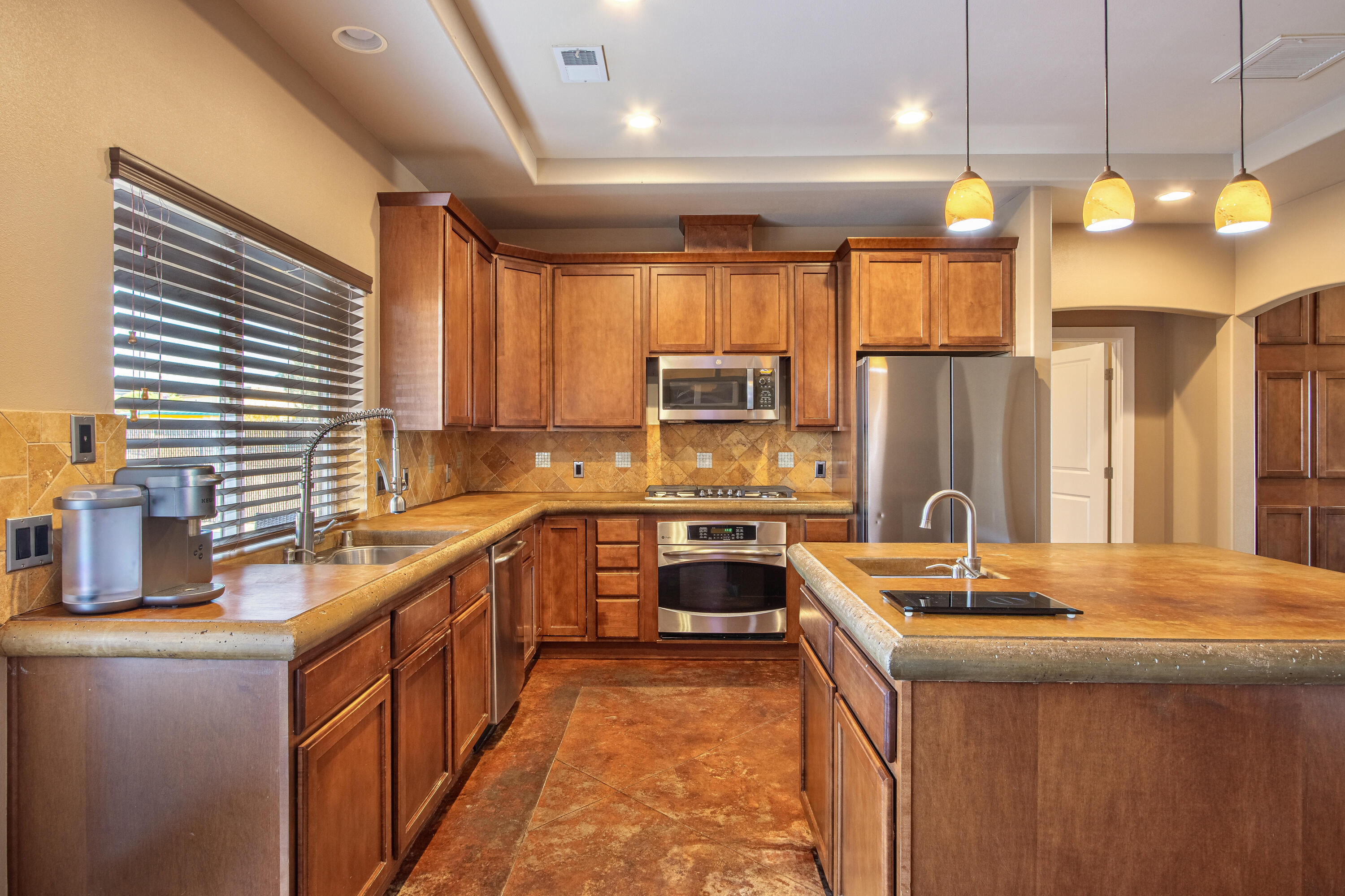 7225 Adobe Road Twentynine Palms, CA 92277 - Photo 14 of 78 18-Kitchen
