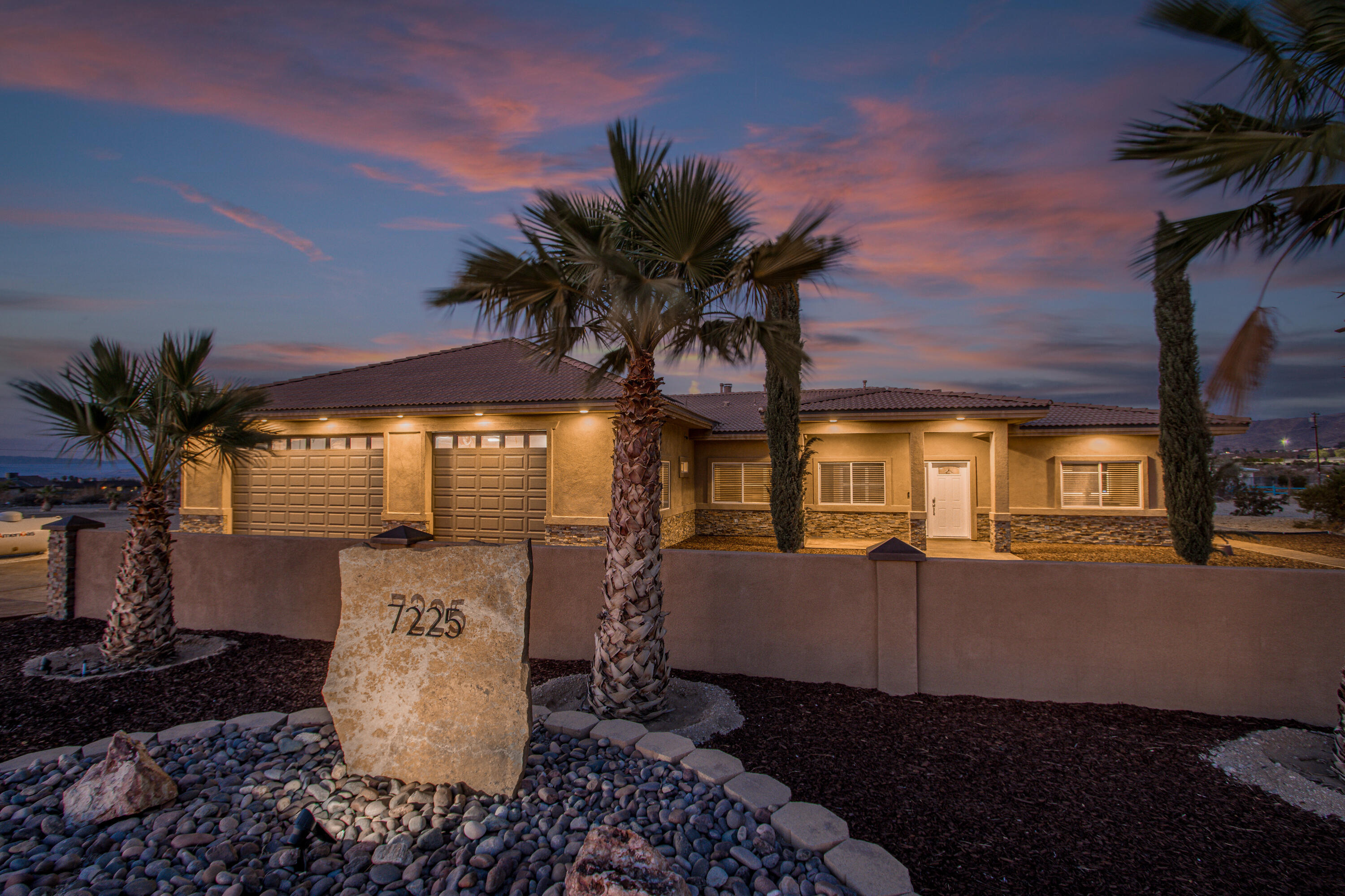 7225 Adobe Road Twentynine Palms, CA 92277 - Photo 3 of 78 5-Twilight