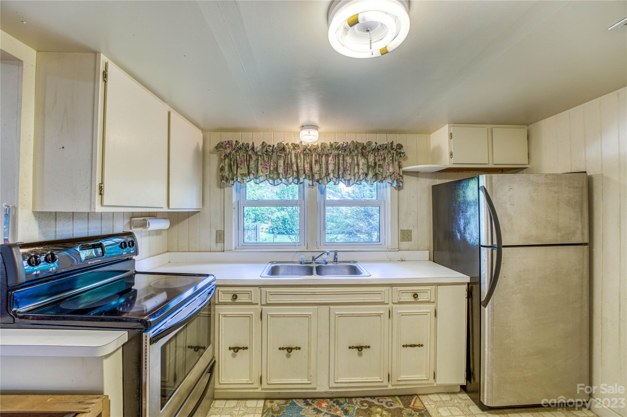 42 Browning Road Waynesville, NC 28786 - Photo 10 of 33 Gallery Image 10