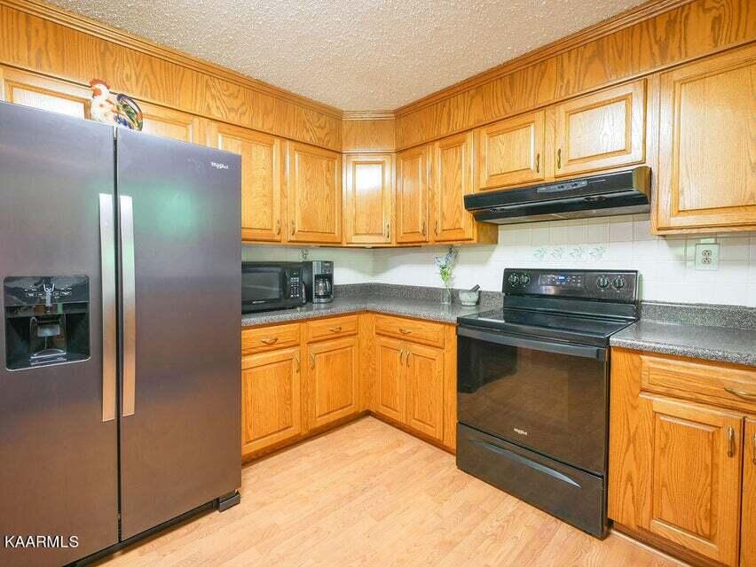 494 Oakland Road Sweetwater, TN 37874 - Photo 18 of 30 20230602170508130138000000-o