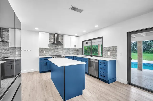 $7,000 | 11476 Sundance Lane, Boca Raton, FL 33428