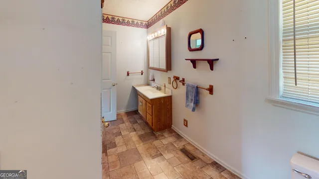 $180,000 | 1936 Highway 57, Wrightsville, GA 31096