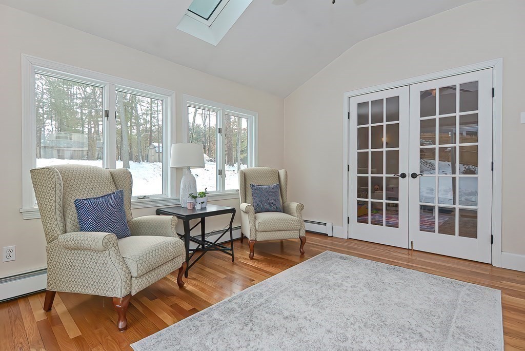 17 Eleanor Road Walpole, MA 02081 - Photo 9 of 31