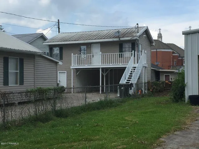 $500 | 125 Taylor Street, Unit 1/2, New Iberia, LA 70560