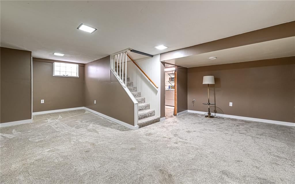 1047 Hastie Road Pittsburgh, PA 15234 - Photo 13 of 19 Gallery Image 13