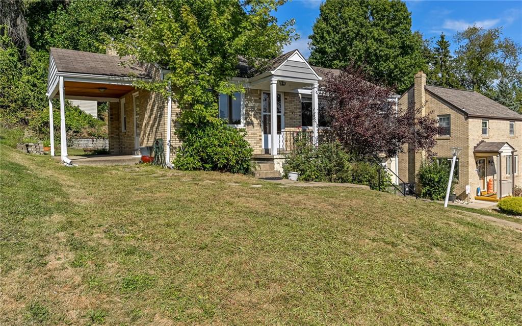 1047 Hastie Road Pittsburgh, PA 15234 - Photo 2 of 19 Gallery Image 2
