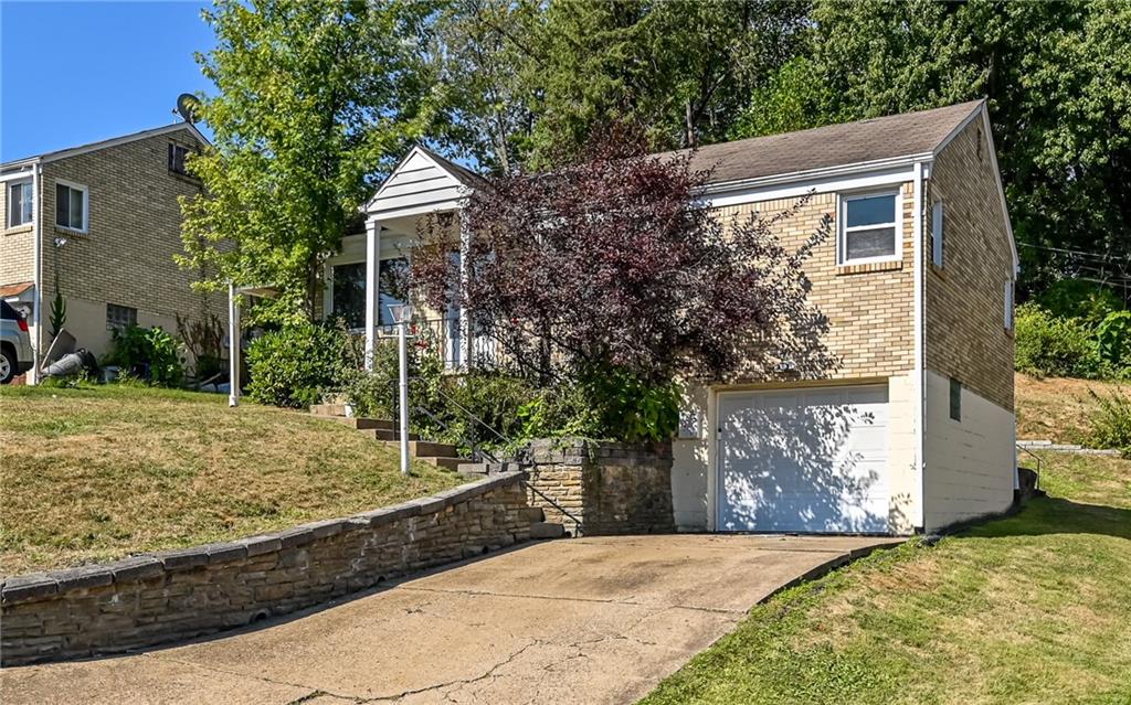 1047 Hastie Road Pittsburgh, PA 15234 - Photo 3 of 19 Gallery Image 3