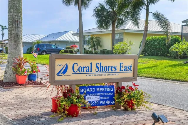 $799,900 | 4704 Coral Lake Drive, Bradenton, FL 34210