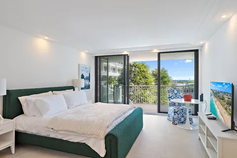 $2,450,000 | 2600 South Ocean Boulevard, Unit 102W, Palm Beach, FL 33480