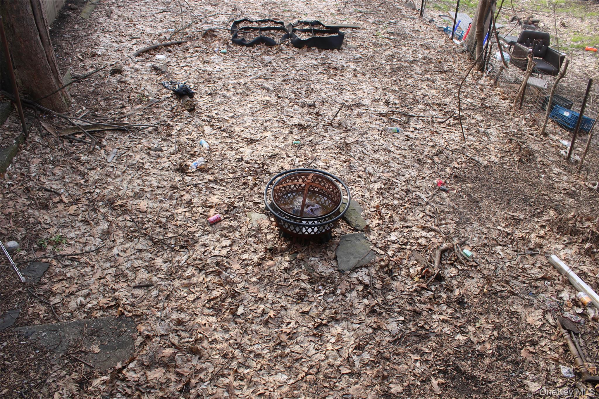 52 South Bridge Street, Unit 1 Poughkeepsie, NY 12601 - Photo 27 of 27 a backyard of a house