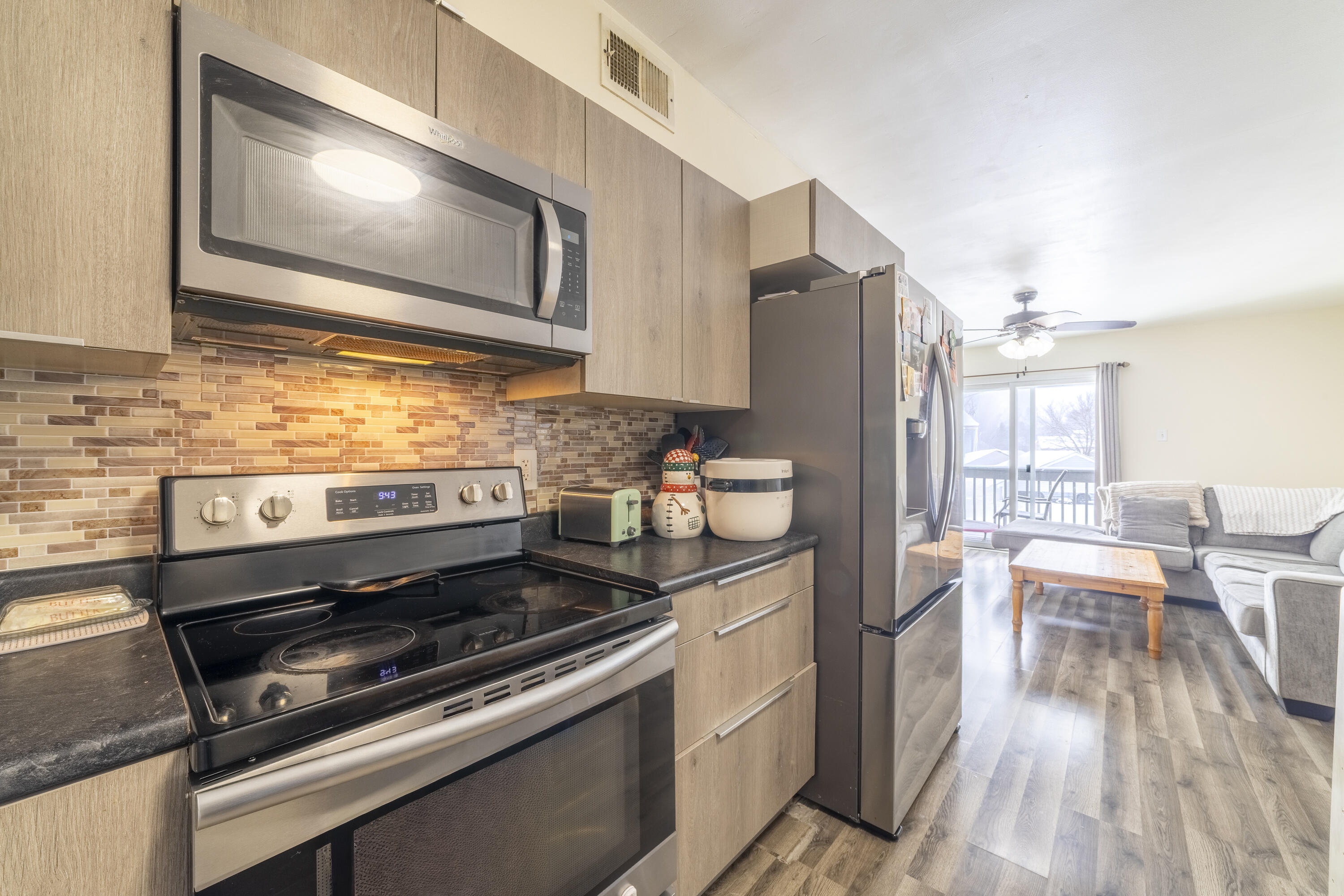 1079 Millpond Road, Unit E Valparaiso, IN 46385 - Photo 5 of 15 3000x2001