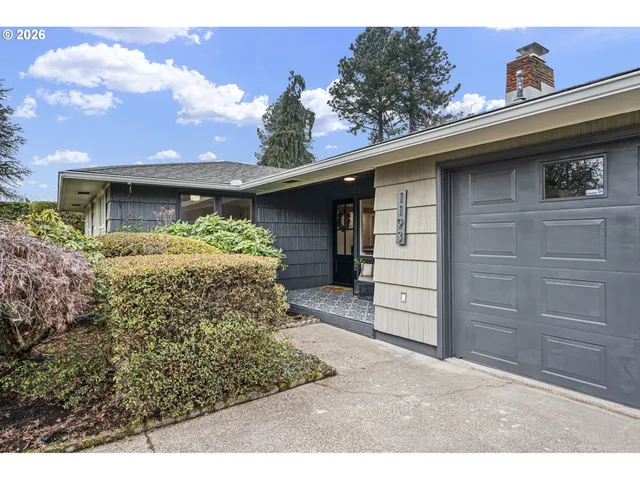 $750,000 | 1193 Rio Glen Drive, Eugene, OR 97401