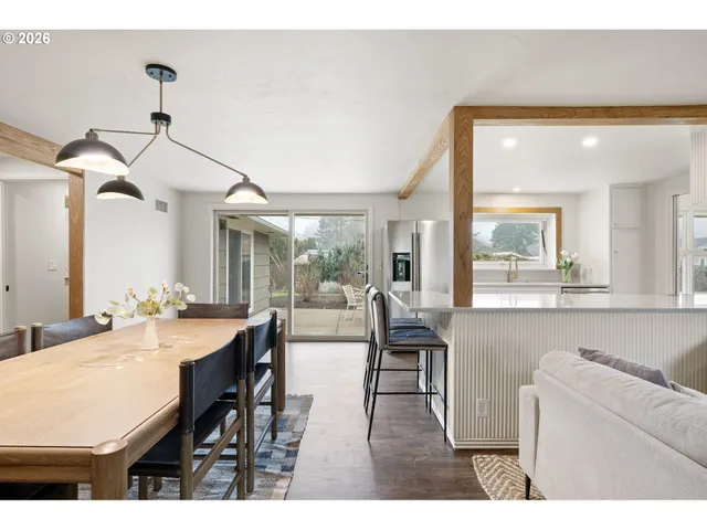 $750,000 | 1193 Rio Glen Drive, Eugene, OR 97401