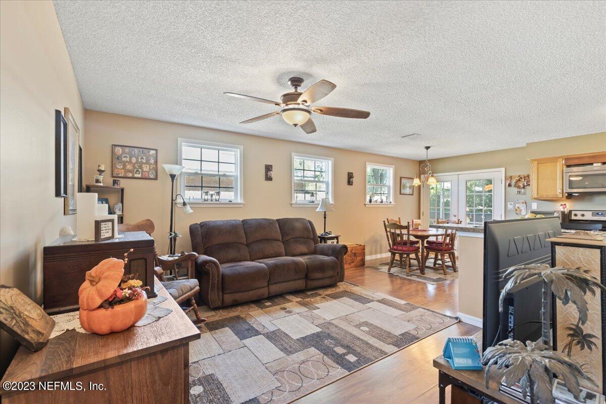 129 Park Road Interlachen, FL 32148 - Photo 6 of 17 129 Park Rd, Interlachen, FL