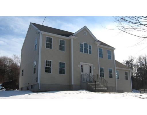 209 Crossfield Road Franklin, MA 02038 - Photo 1 of 8 Gallery Image 1