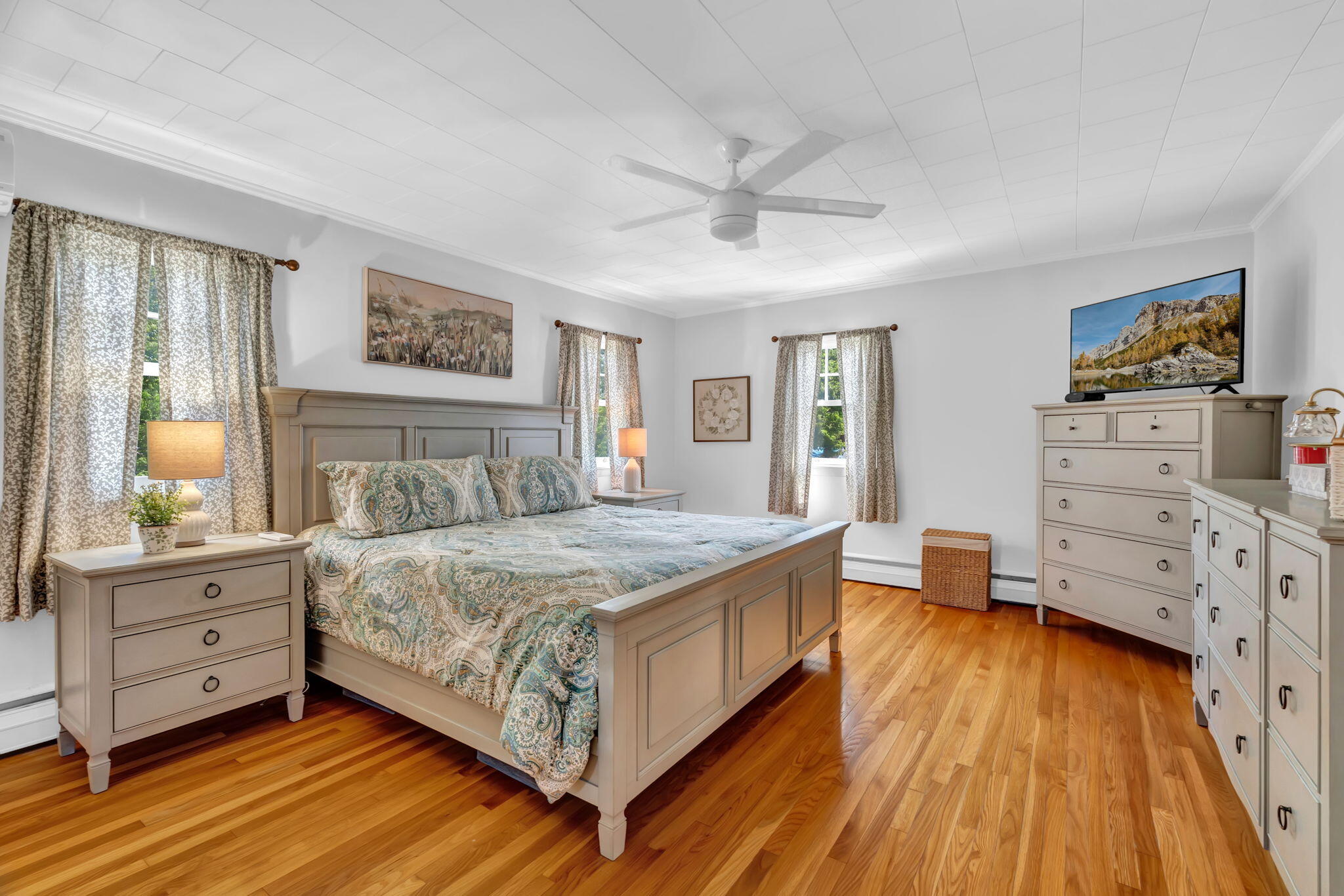 143 Maple Street Bangor, ME 04401 - Photo 28 of 94 Master Bed 1
