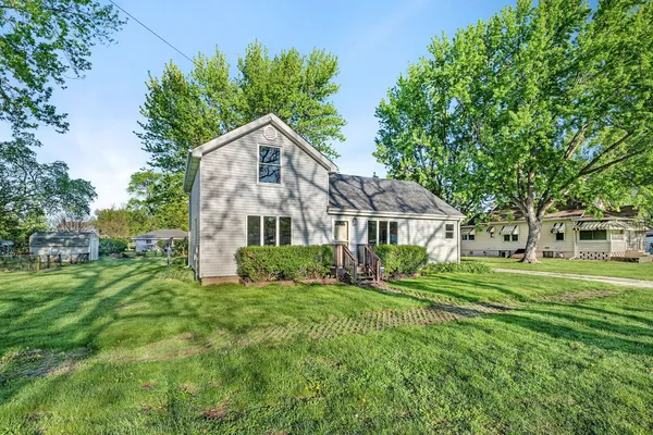$185,000 | 303 South Jackson Street, Gardner, IL 60424