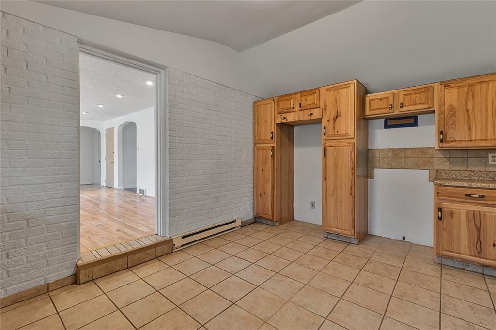 492 Chapel Road Aliquippa, PA 15001 - Photo 11 of 25 Gallery Image 11